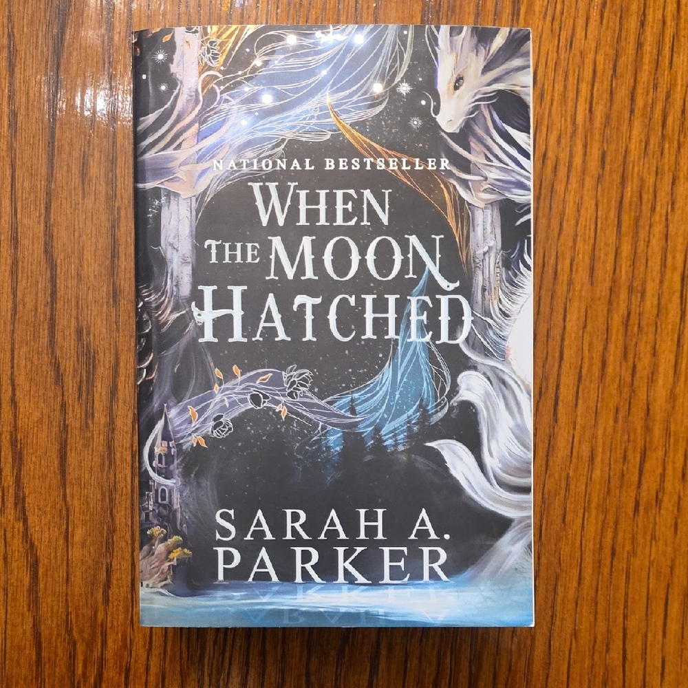 When the Moon Hatched by - Black Fantasy Paperback